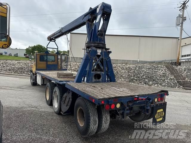 Mack DM688S Egyéb