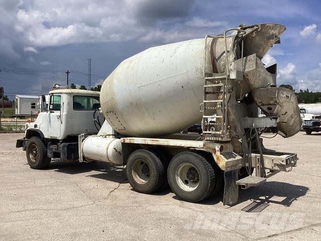 Mack DM690S Egyéb