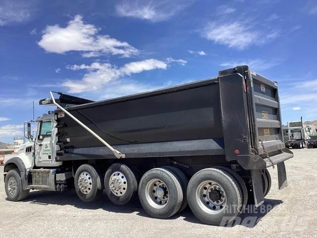 Mack GR104F Billenő teherautók