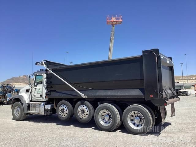 Mack GR104F Billenő teherautók
