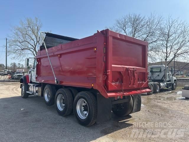 Mack GR65F Billenő teherautók