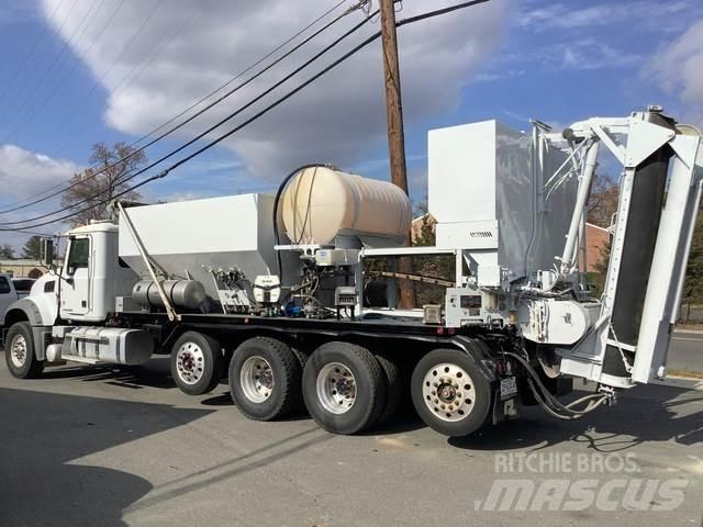 Mack GU713 Betonkeverők/Betonpumpák