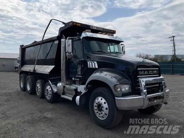 Mack GU713 Billenő teherautók