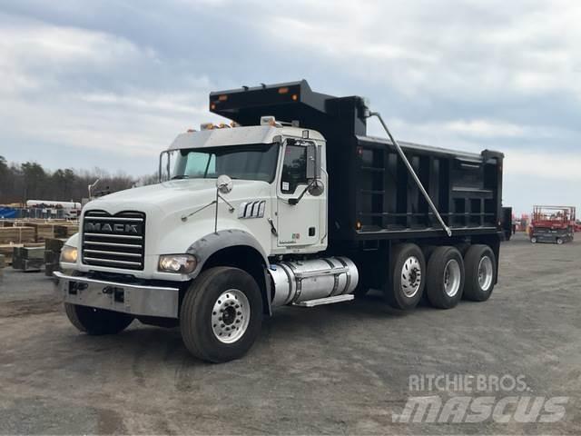 Mack GU713 Billenő teherautók