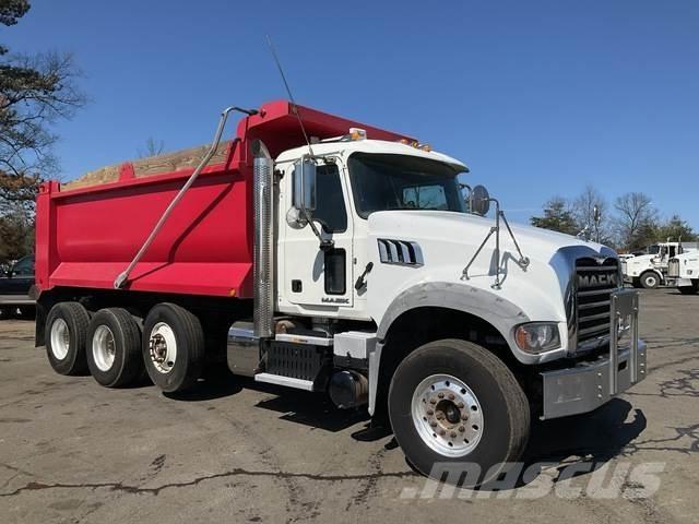 Mack GU713 Billenő teherautók