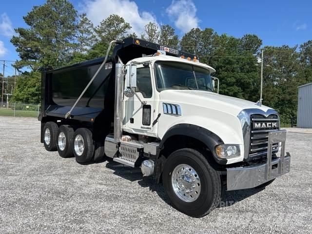 Mack GU713 Billenő teherautók