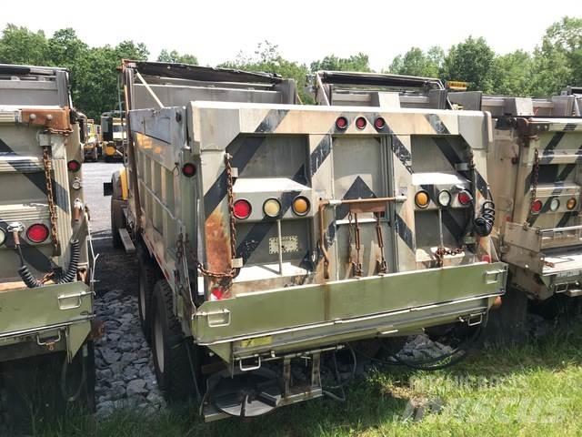 Mack GU713 Hóeltakarítók