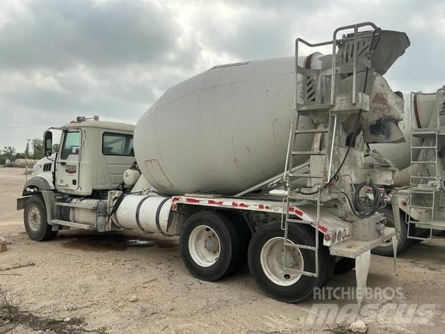 Mack GU813 Egyéb