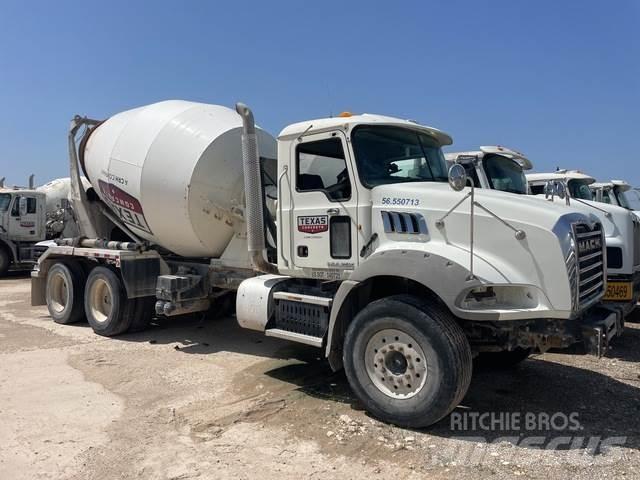 Mack GU813 Egyéb