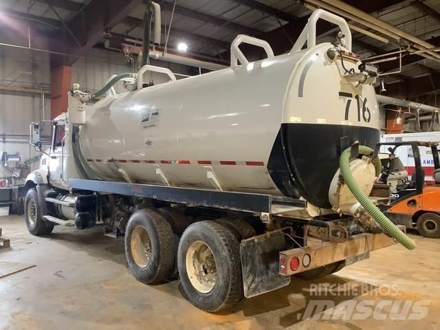Mack GU813 Tartályos teherautók