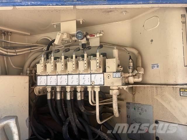 Mack GU813 Betonpumpák