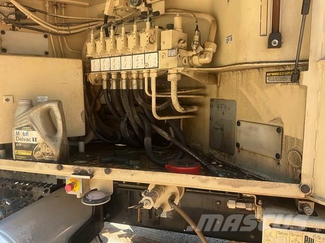 Mack GU813 Betonpumpák