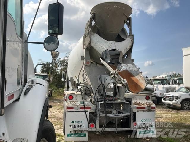 Mack GU813 Egyéb