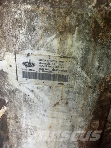 Mack LE613 Hulladék szállítók