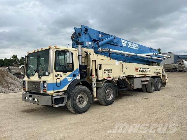 Mack MR Betonpumpák