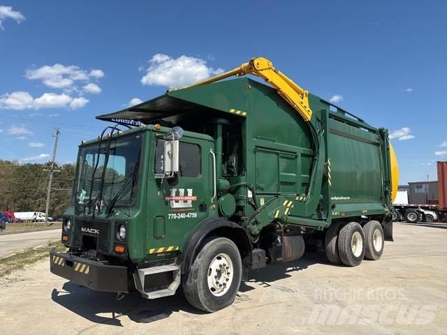 Mack MR690S Hulladék szállítók