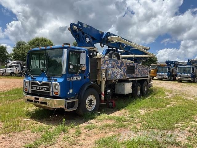 Mack MRU613 Betonpumpák