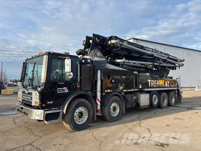 Mack MRU613 Betonpumpák