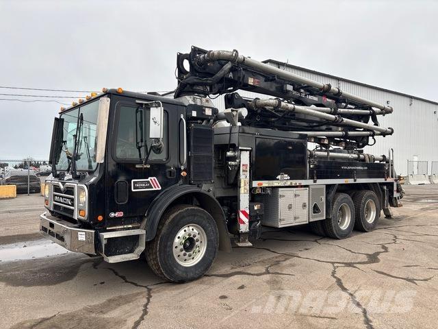 Mack MRU613 Betonpumpák