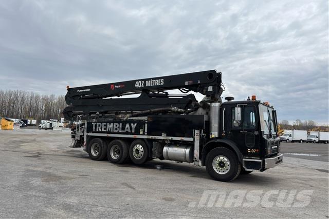 Mack MRU613 Betonpumpák
