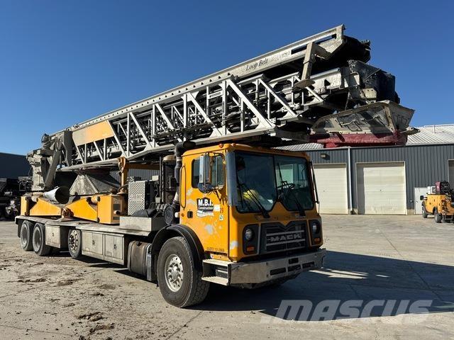 Mack MRU613 Betonpumpák