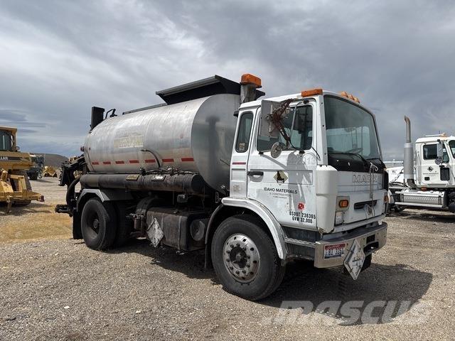 Mack MS Betonkeverők/Betonpumpák