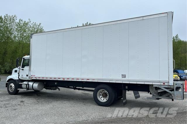 Mack MS642 Dobozos teherautók