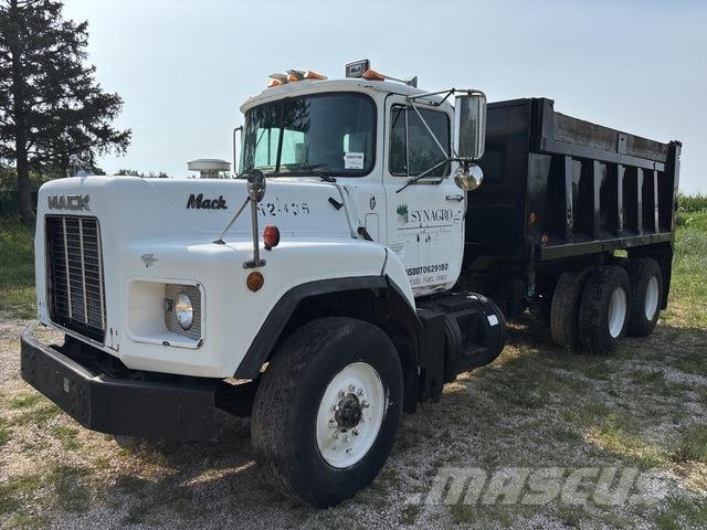 Mack RB690S Billenő teherautók