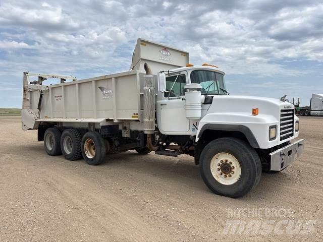 Mack RD60 Hóeltakarítók