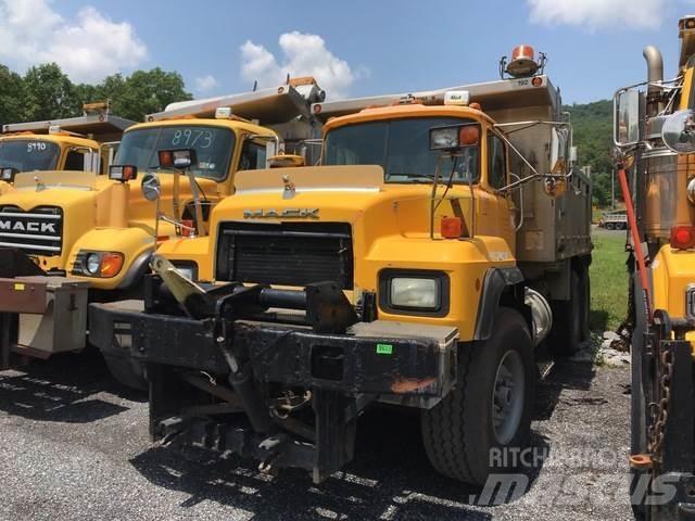 Mack RD600 Hóeltakarítók