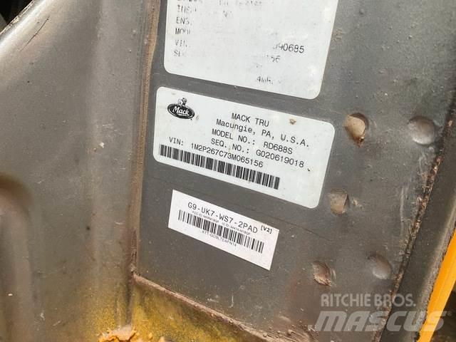 Mack RD600 Hóeltakarítók