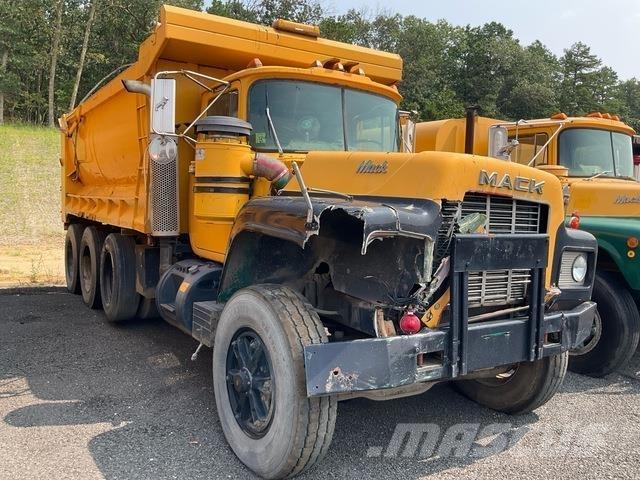 Mack RD686SX Billenő teherautók