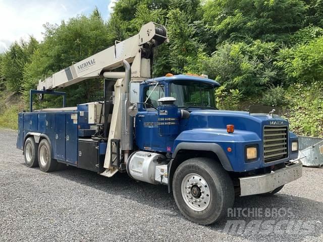Mack RD688S Egyéb