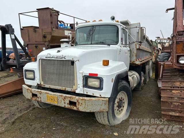 Mack RD688S Billenő teherautók
