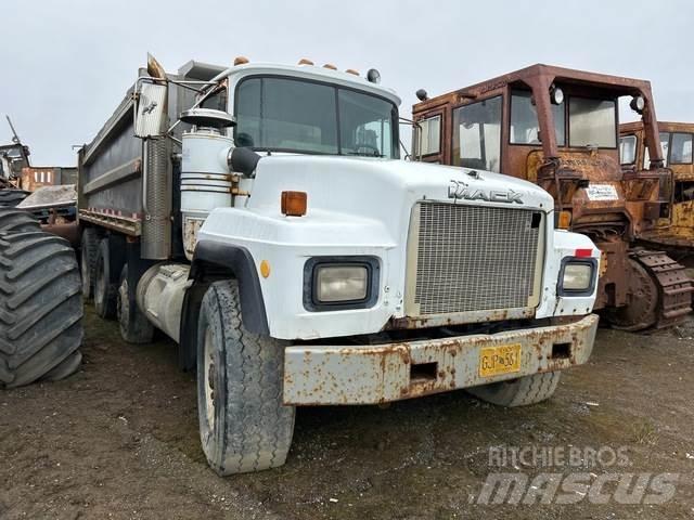 Mack RD688S Billenő teherautók