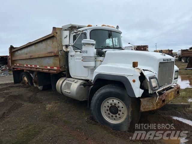 Mack RD688S Billenő teherautók