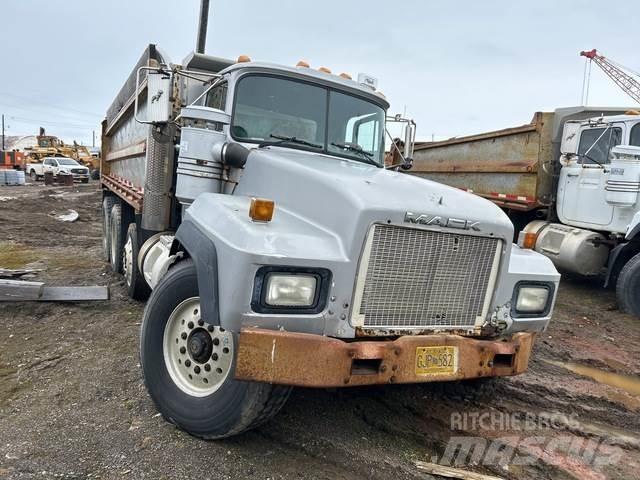 Mack RD688S Billenő teherautók
