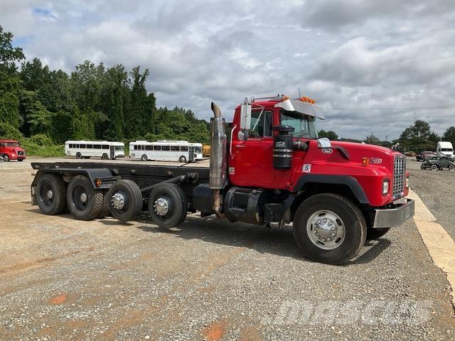 Mack RD688S Hidraulikus konténerszállító
