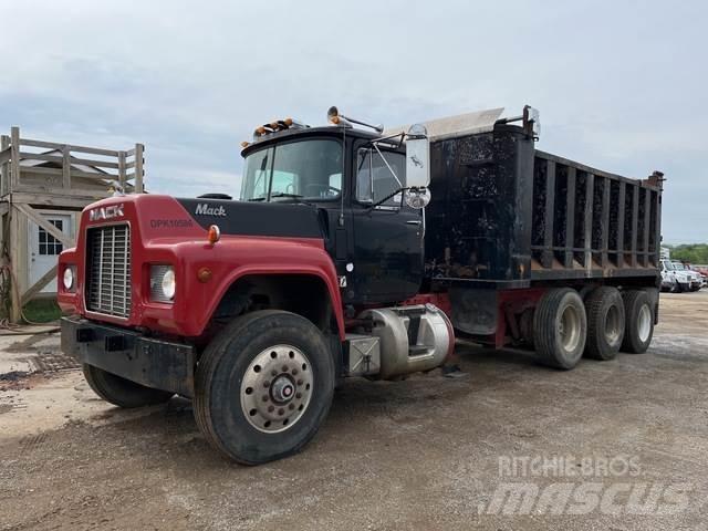 Mack RD690S Billenő teherautók