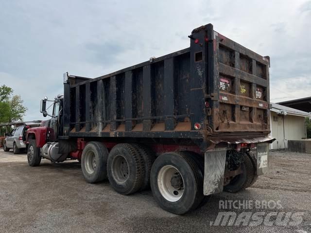 Mack RD690S Billenő teherautók