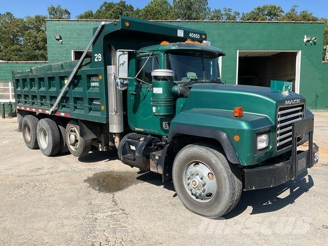 Mack RD690S Billenő teherautók
