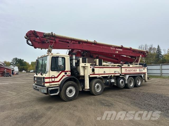Mack S 45SX Betonpumpák