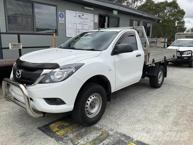 Mazda BT-50 Kis teherszállító/Platós kocsi