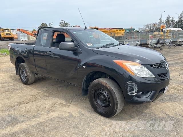 Mazda BT-50 Kis teherszállító/Platós kocsi