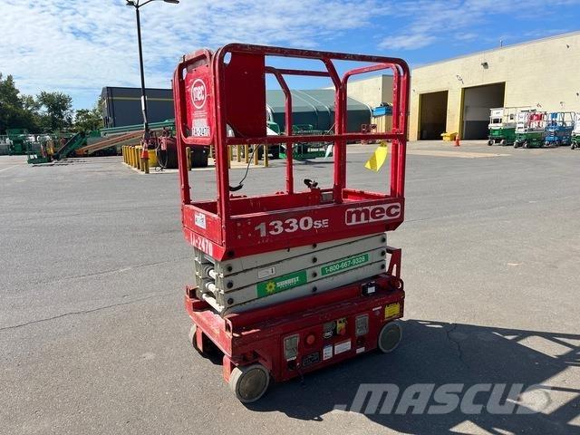 MEC 1330SE Ollós emelők