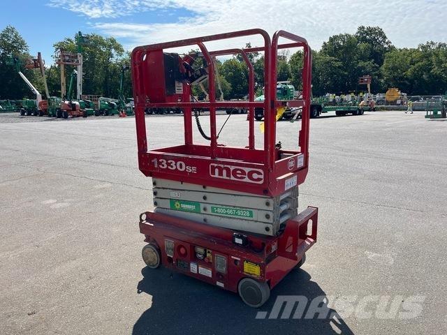 MEC 1330SE Ollós emelők