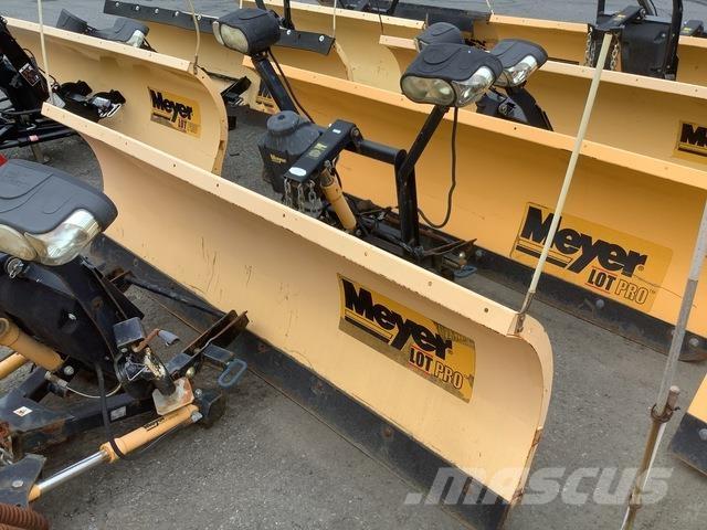 Meyer LP-8.0 Hóeltakarítók