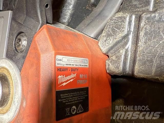 MILWAUKEE  Építőipar - Egyebek