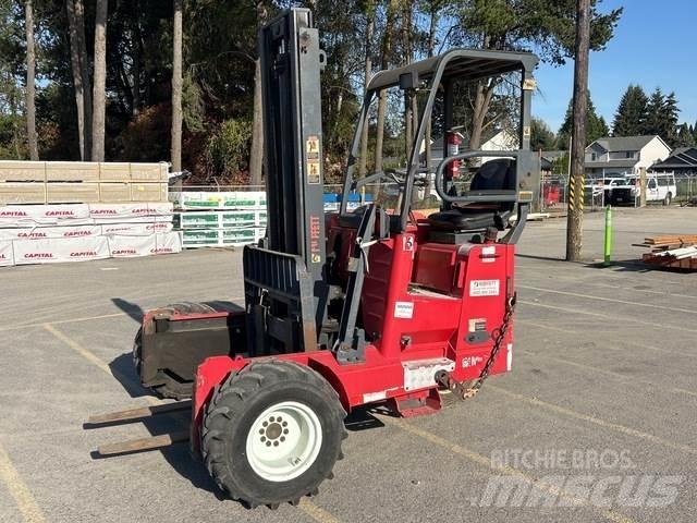 Moffett M5500 Teherautóra szerelt targonca