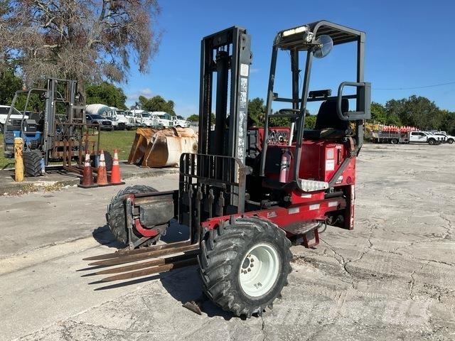 Moffett M5500 Teherautóra szerelt targonca